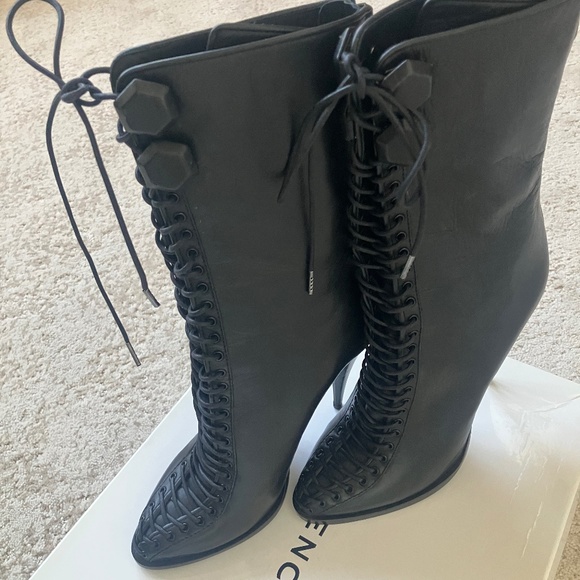 Givenchy Black Leather Corset Boots Size 38 BNIB - Picture 1 of 16